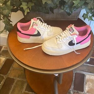 Nike White and Pink Low-Top Sneakers